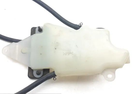 Engine Radiator Overflow Tank 02 Kawasaki Vulcan 1500 VN1500P Mean Streak 1641