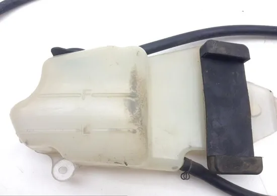 Engine Radiator Overflow Tank 02 Kawasaki Vulcan 1500 VN1500P Mean Streak 1641