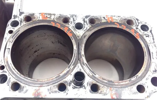 Engine Cylinder Jug 1986 Kawasaki Voyager XII ZG1200B 1424 x