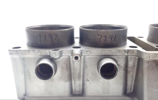 Engine Cylinder Jug 1986 Kawasaki Voyager XII ZG1200B 1424 x