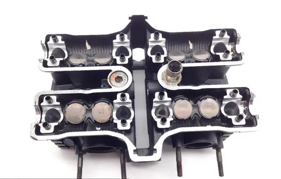 Engine Cylinder Head Complete W Cams Front 2006 Yamaha Vmax 1200 VMX1200 1644A x