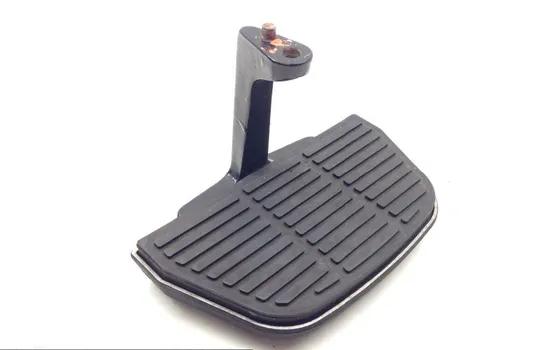 Left Passenger Floorboard 1995 Harley-Davidson Road King FLHR 1650