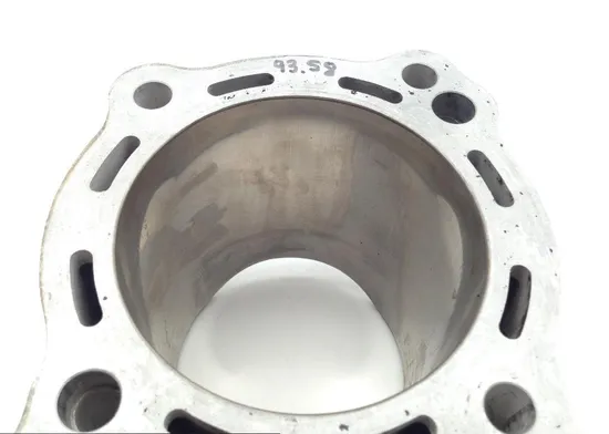 Engine Cylinder Jug 2004 Suzuki Quadsport Z400 LTZ400 2x4 1686 Parts