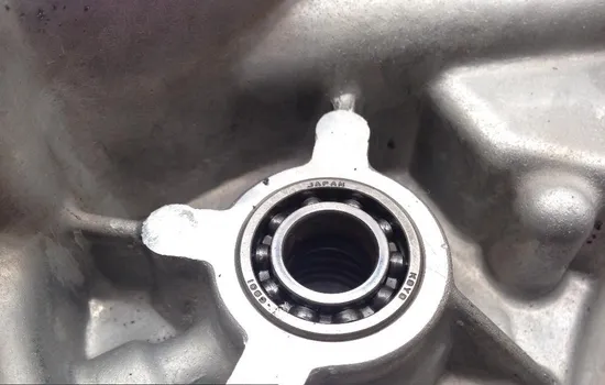 Engine Stator Generator Cover 2003 Kawasaki Prairie 650 KVF650A 4x4 1664