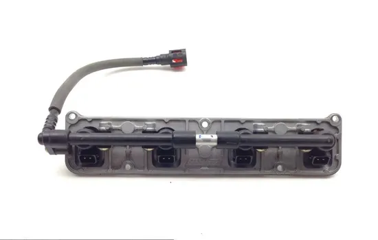 Engine Fuel Priming Rail 2005 Kawasaki Ninja ZX6R ZX636C 1679