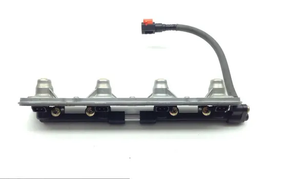 Engine Fuel Priming Rail 2005 Kawasaki Ninja ZX6R ZX636C 1679