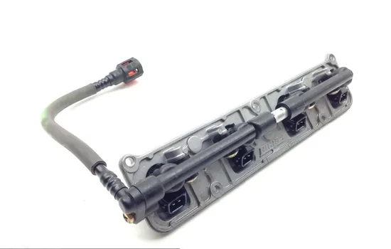 Engine Fuel Priming Rail 2005 Kawasaki Ninja ZX6R ZX636C 1679