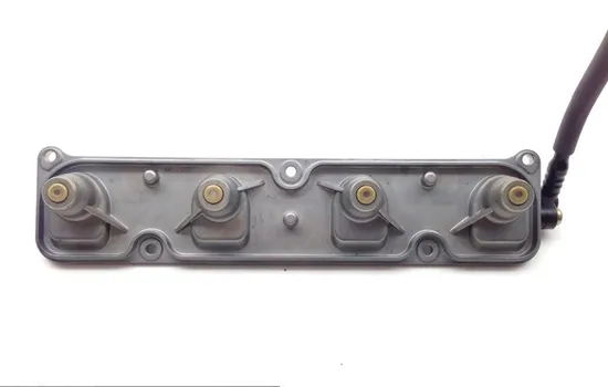 Engine Fuel Priming Rail 2005 Kawasaki Ninja ZX6R ZX636C 1679