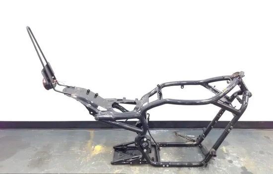 Main Frame Chassis CLN Ready To Go 2004 Harley-Davidson V-Rod VRSCB 1668 x