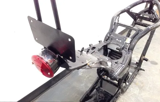 Main Frame Chassis CLN Ready To Go 2004 Harley-Davidson V-Rod VRSCB 1668 x