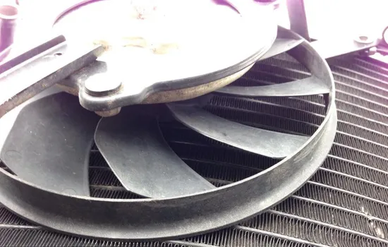 Radiator Cooling Front Fluid with Fan 2007 Triumph Daytona 675 1646 x