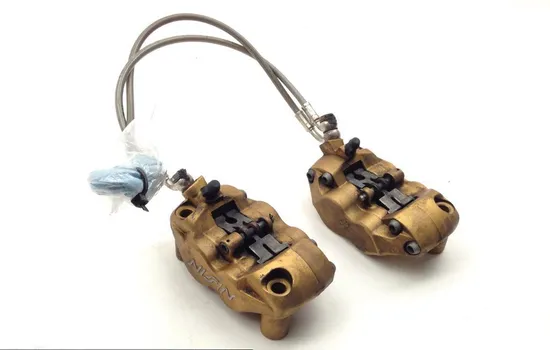 Left Right Front Brake Calipers Pads Set 2007 Triumph Daytona 675 1646