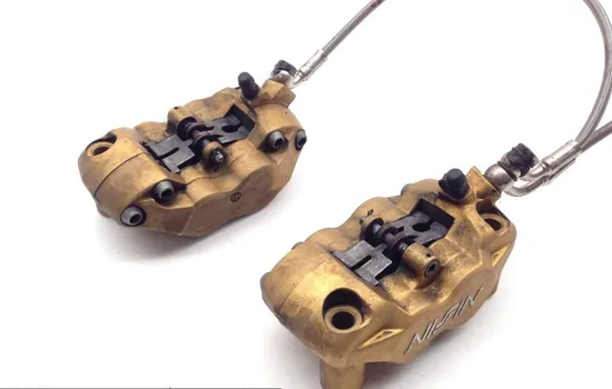 Left Right Front Brake Calipers Pads Set 2007 Triumph Daytona 675 1646