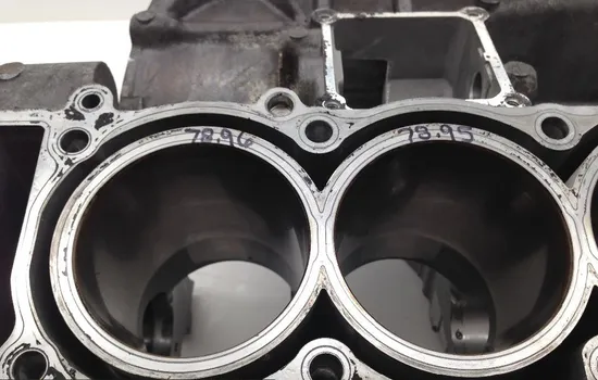 Engine Left Right Center Cases 2005 Yamaha FJR1300A ABS 1672A