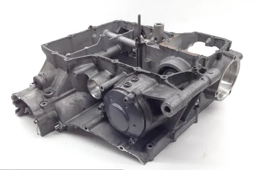 Engine Left Right Center Cases 2005 Yamaha FJR1300A ABS 1672A