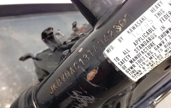 Main Frame Chassis EZ 1996 Kawasaki Vulcan 1500L VN1500C 1681