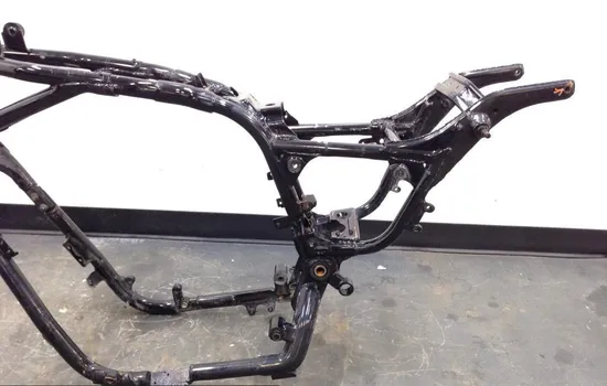 Main Frame Chassis EZ 1996 Kawasaki Vulcan 1500L VN1500C 1681
