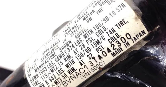 Main Frame Chassis EZ 1996 Kawasaki Vulcan 1500L VN1500C 1681