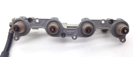 CBR 600RR Engine Fuel Priming Rail from 2005 Honda 1654A