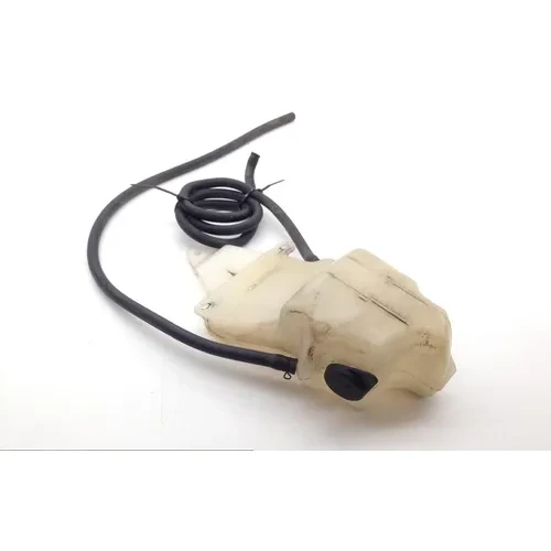 Engine Radiator Overflow Tank 02 Kawasaki Vulcan 1500 VN1500P Mean Streak 1678 5