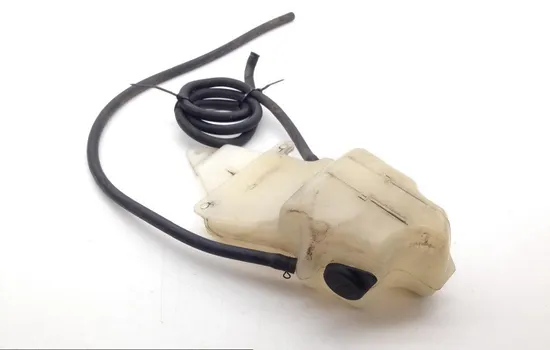 Engine Radiator Overflow Tank 02 Kawasaki Vulcan 1500 VN1500P Mean Streak 1678
