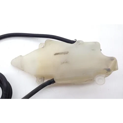 Engine Radiator Overflow Tank 02 Kawasaki Vulcan 1500 VN1500P Mean Streak 1678 8