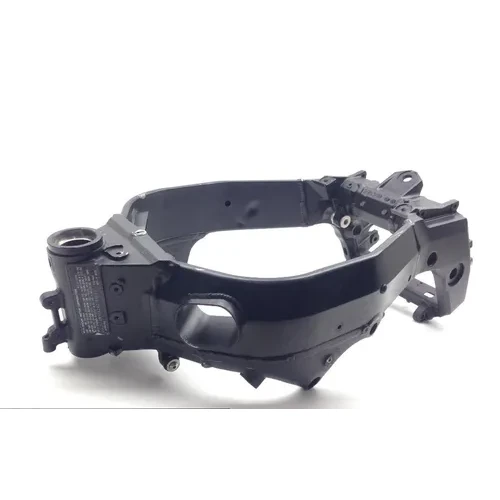Main Frame Chassis 2004 Suzuki GSXR600 1692 x 3