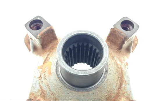 Front Wheel Hub B 2005 Kawasaki Brute Force 650 KVF650D 4x4 1689