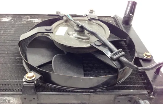 Radiator Cooling Front Fluid with Fan 2000 Yamaha YZF R1 1729A x