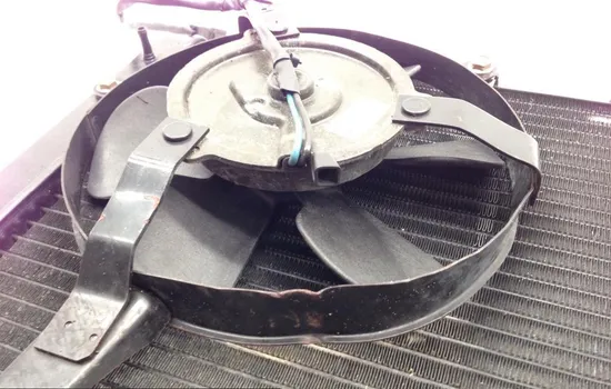 Radiator Cooling Front Fluid with Fan 2000 Yamaha YZF R1 1729A x