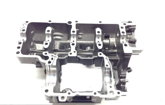 Upper Lower Center Cases Case 2008 Yamaha YZF R1 1702A