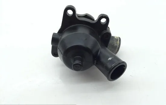 Thermostat Housing 2000 Kawasaki Vulcan 800 VN800A 1719