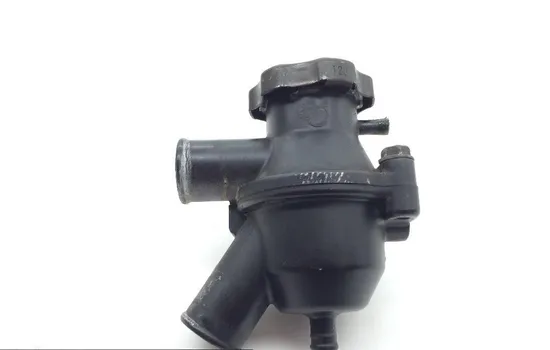 Thermostat Housing 2000 Kawasaki Vulcan 800 VN800A 1719