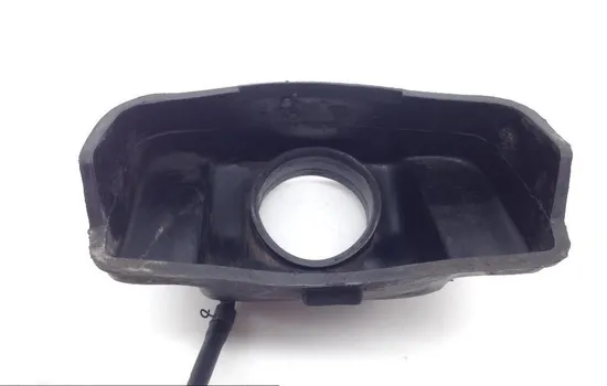Gas Cap Rubber Catch Liner 2002 Yamaha Vmax 1200 VMX1200 1774A