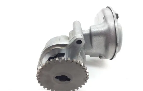 Engine Oil Pump Assembly 1998 Suzuki Intruder 1500 VL1500 1760