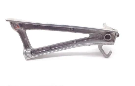 Left Rear Back Passenger Peg Bracket Side 2003 Yamaha YZF R6 1800A x