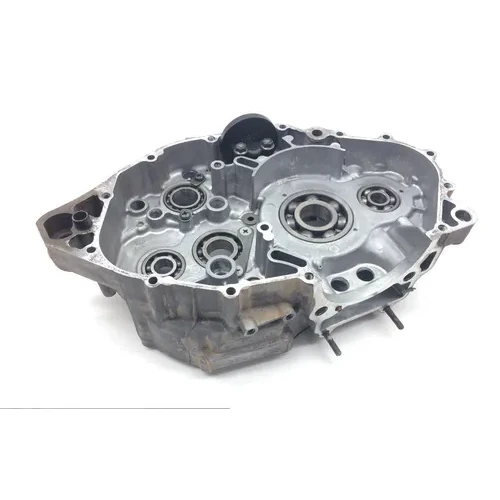 Engine Right Center Case 2004 Suzuki Quadsport Z400 LTZ400 2x4 1817 3