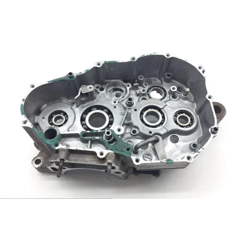 Engine Right Center Case 2004 Suzuki Quadsport Z400 LTZ400 2x4 1817 8