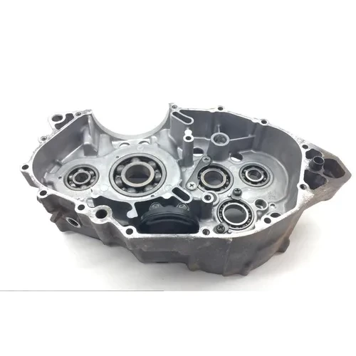 Engine Right Center Case 2004 Suzuki Quadsport Z400 LTZ400 2x4 1817 7