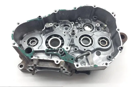 Engine Right Center Case 2004 Suzuki Quadsport Z400 LTZ400 2x4 1817