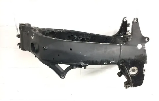 Main Frame Chassis 1998 Suzuki GSXR750 1815 x