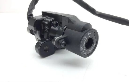 Lockset Ignition Trunk Tank Gas Cap Key 2009 Suzuki GSXR1000 1855