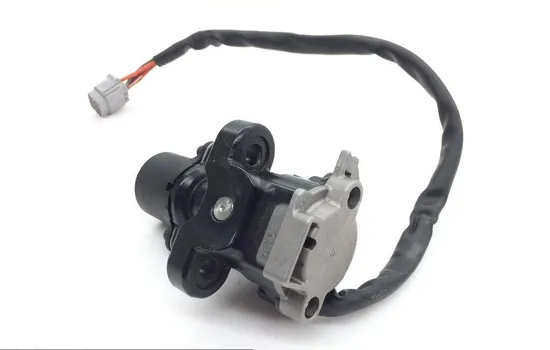 Lockset Ignition Trunk Tank Gas Cap Key 2009 Suzuki GSXR1000 1855