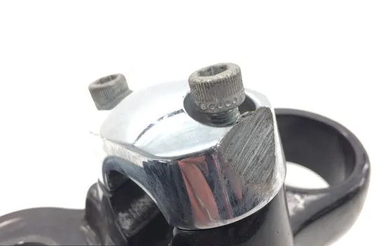 Upper Triple Tree Top Fork Clamp 08 Harley-Davidson Dyna Street Bob FXDB 1859 x