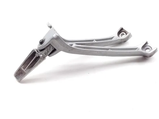 Left Rear Back Passenger Peg Bracket Side 2008 Suzuki GSXR600 1880 x