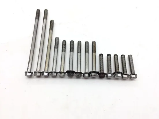 Engine Clutch Cover 2005 Suzuki Boulevard C50T 1882 x