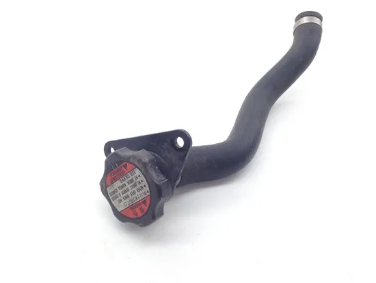 Engine Radiator Cooling Hoses 2005 Suzuki Boulevard C50T 1882