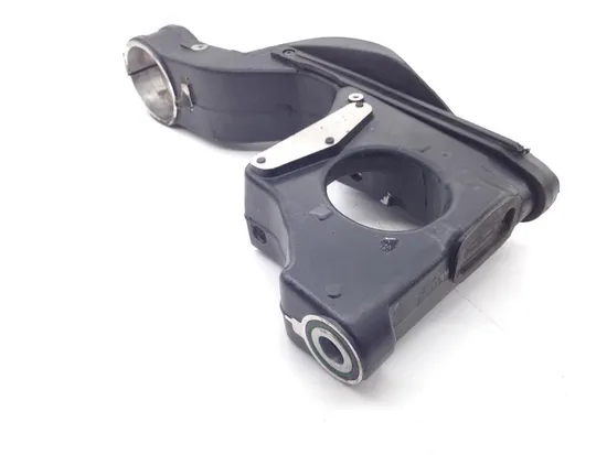 Swing Arm Swingarm 2007 Triumph Speed Triple 1806 x