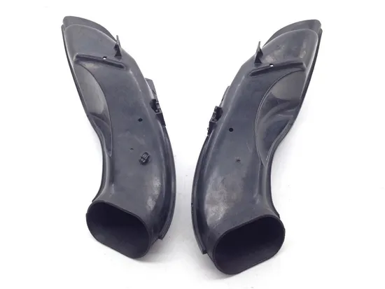 Left Right Ram Air Intake Duct Tubes 2005 Suzuki GSXR600 1937