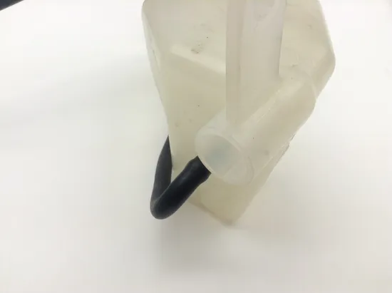 Engine Radiator Overflow Tank 2013 Suzuki Boulevard C50 1947 x